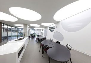 從生產(chǎn)線到網(wǎng)站 打造現(xiàn)代化食品工廠的一站式設(shè)計(jì)與裝修指南